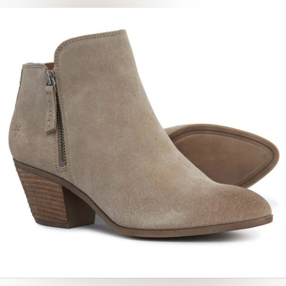 FRYE Judith Suede Taupe Tan Zip Bootie Stacked Heel Size 9